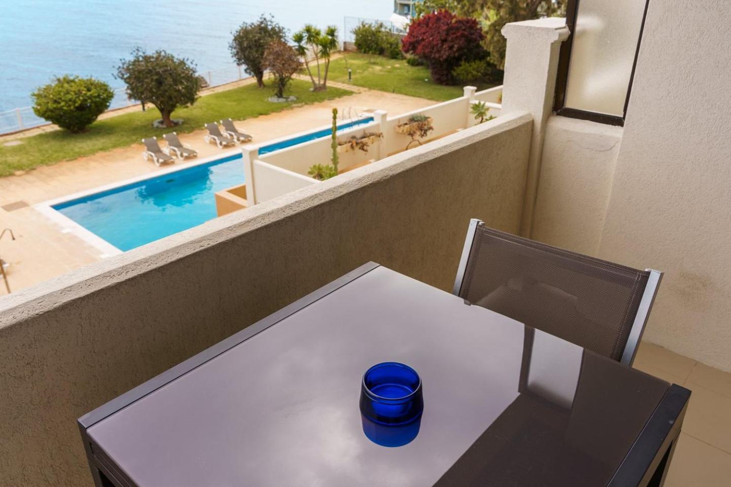 Апартаменты Sunny Getaway In Funchal Экстерьер фото