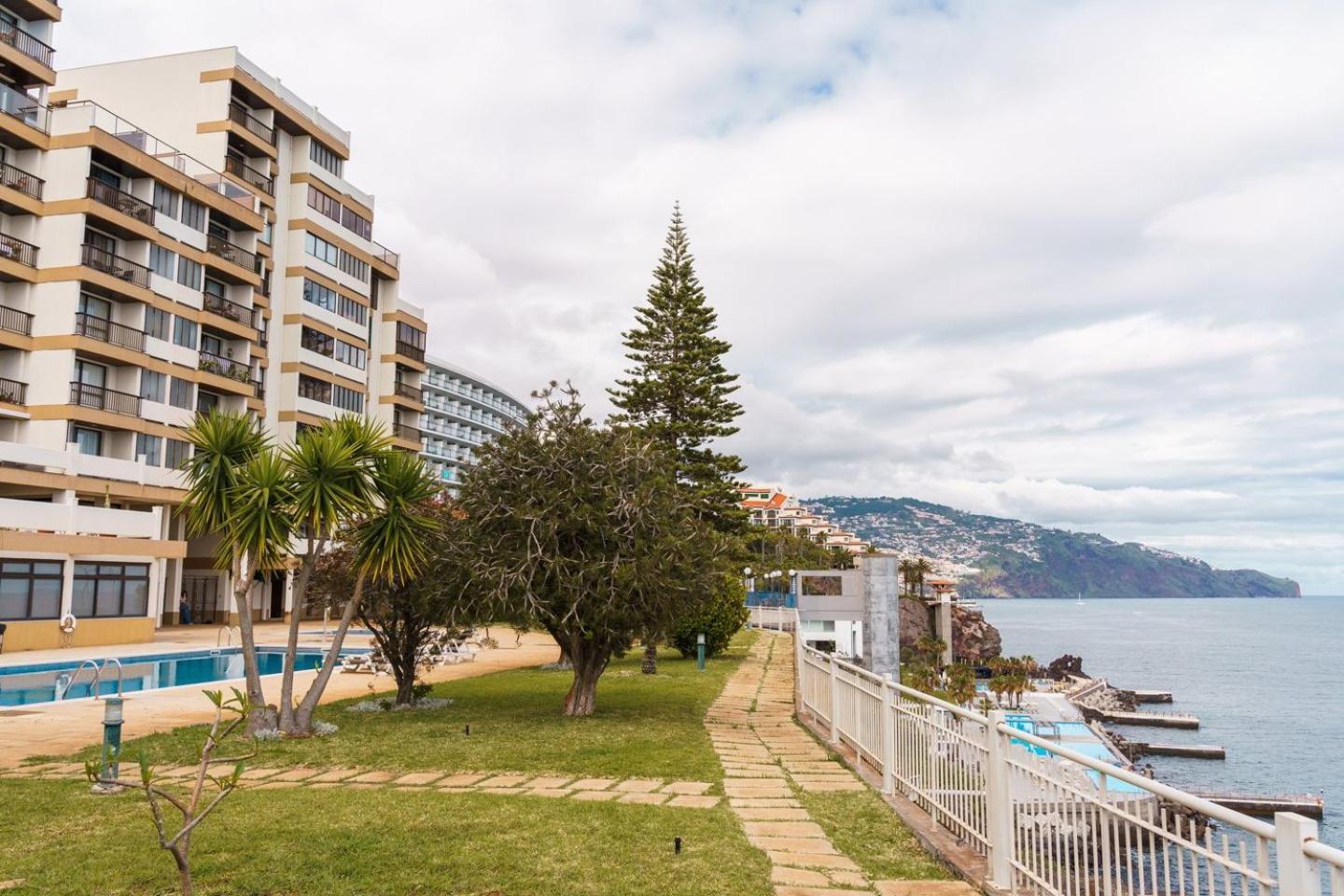 Апартаменты Sunny Getaway In Funchal Экстерьер фото